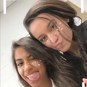 Meet your Posher, Hannah